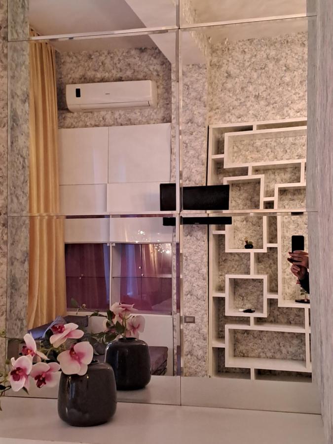 Hotel 6 Old ティビリシ エクステリア 写真